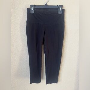 ACTIV8 Women’s Black Capri Leggings – Size XS – Cotton Stretch Yoga Pants